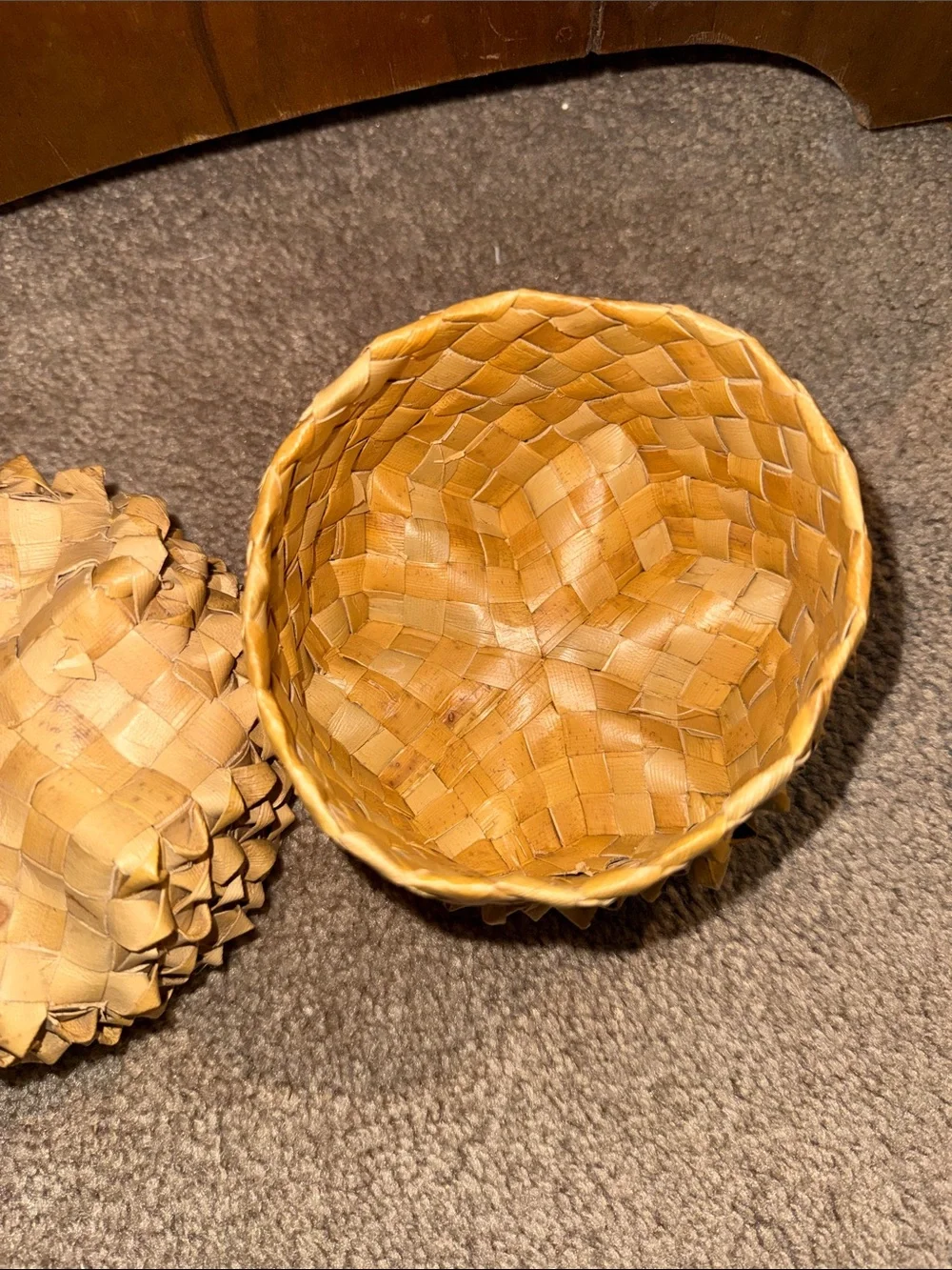 Hawaiian‎ five point star basket
